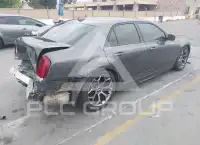 2017 Chrysler 300 фото
