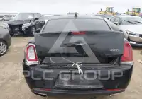 2017 Chrysler 300 фото