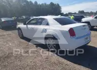 2017 Chrysler 300 photo
