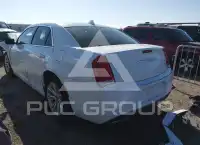 2017 Chrysler 300 photo