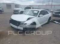 2017 Chrysler 300 фото