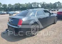 2017 Chrysler 300 photo