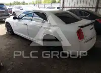 2017 Chrysler 300 фото
