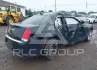 2017 Chrysler 300 фото