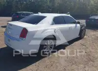 2017 Chrysler 300 photo