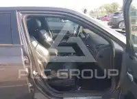 2017 Chrysler 300 photo