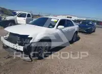 2017 Chrysler 300 photo