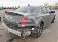 2017 Chrysler 300 фото
