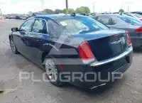 2017 Chrysler 300 фото