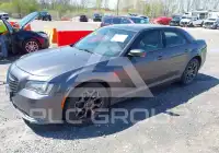 2017 Chrysler 300 photo