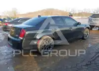 2017 Chrysler 300 фото
