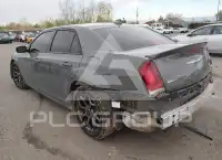2017 Chrysler 300 фото
