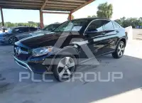 2017 Mercedes Benz Glc 300 фото
