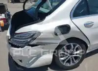 2017 Mercedes Benz C 300 фото