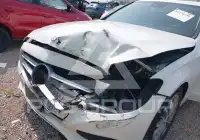 2017 Mercedes Benz C 300 фото