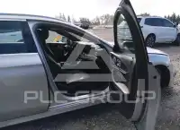 2017 Mercedes Benz E 400 photo