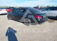 2017 Mercedes Benz E 300 фото