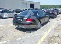 2017 Mercedes Benz E 300 photo