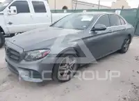 2017 Mercedes Benz E 300 фото