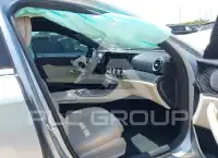 2017 Mercedes Benz E 300 photo