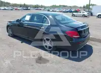 2017 Mercedes Benz E 300 photo