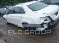 2017 Mercedes Benz E 300 фото