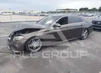 2017 Mercedes Benz E 300 photo