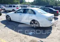 2017 Mercedes Benz E 300 фото