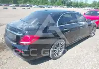 2017 Mercedes Benz E 300 фото