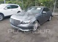 2017 Mercedes Benz E 300 фото