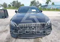 2017 Mercedes Benz E 300 фото