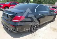 2017 Mercedes Benz E 300 photo