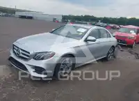 2017 Mercedes Benz E 300 photo