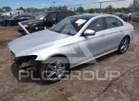 2017 Mercedes Benz E 300 photo