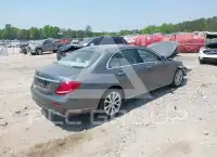 2017 Mercedes Benz E 300 фото