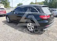 2017 Mercedes Benz GLC 300 photo