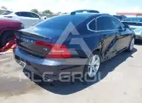 2017 Volvo S90 фото