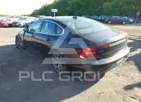 2017 Volvo S90 фото