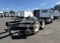 2017 Volvo VNL фото