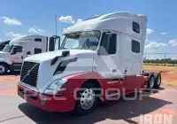 2017 Volvo VNL фото