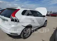 2017 Volvo XC60 фото