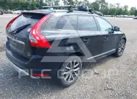 2017 Volvo XC60 фото