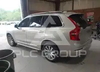 2017 Volvo XC90 фото