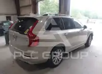2017 Volvo XC90 фото