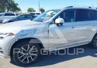 2017 Volvo XC90 photo