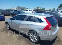 2017 Volvo V60 фото