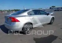 2017 Volvo S60 photo