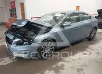 2017 Volvo S60 фото