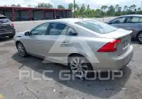 2017 Volvo S60 фото