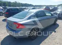 2017 Volvo S60 photo